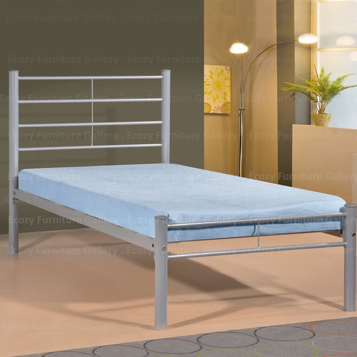 Silver Metal Bedframe fits for any bedroom styles