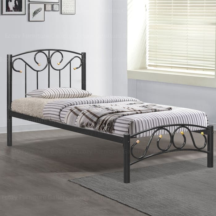 Elegant black Metal Bedframe fits for any bedroom styles