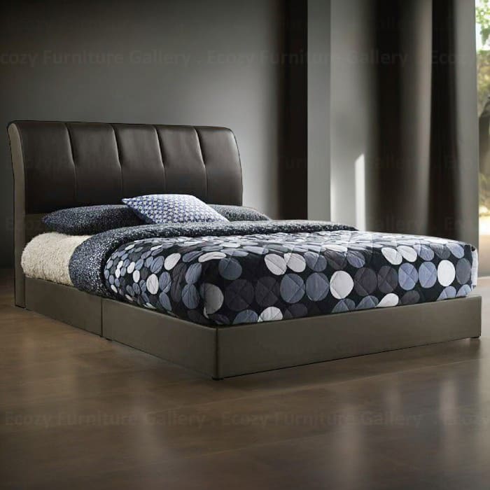 A modern divan bed frame with black and grey color combination, and it is come with the vertically line headboard